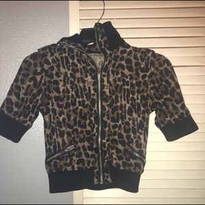 Cropped Cheetah print jacket y2k vibes